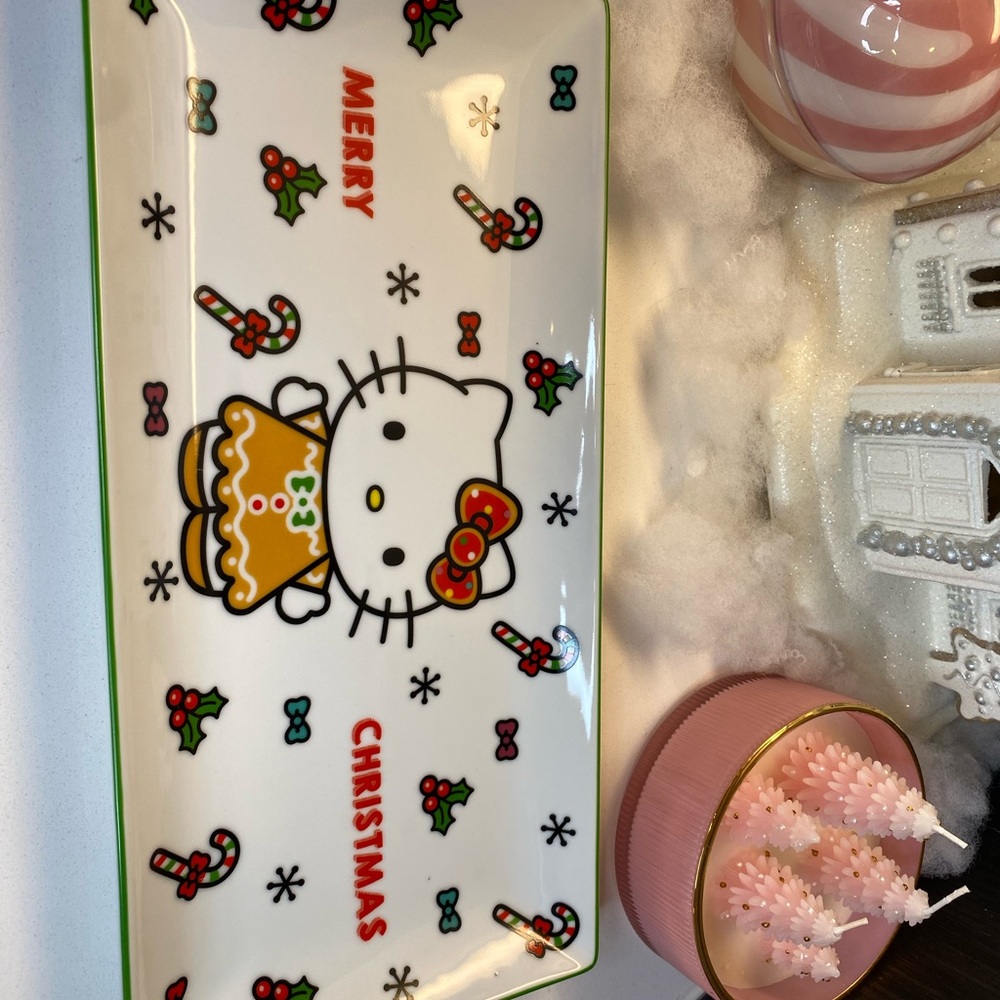 Hello Kitty Gingerbread Tray - Picture 5 of 5